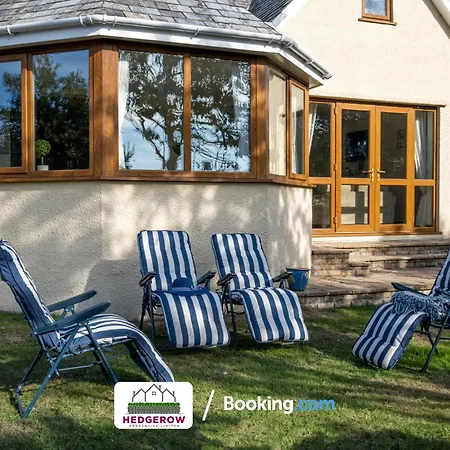 Holiday home Hedgerow Haven: Spacious 2-bedroom Retreat *